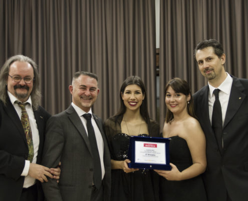 Massimo Marnati - Premio Koliqi 2017, da sinistra: Peverada, il presidente Rotary San Babila Andrea Camerino, Francesca Benitez, Laure Kieffer